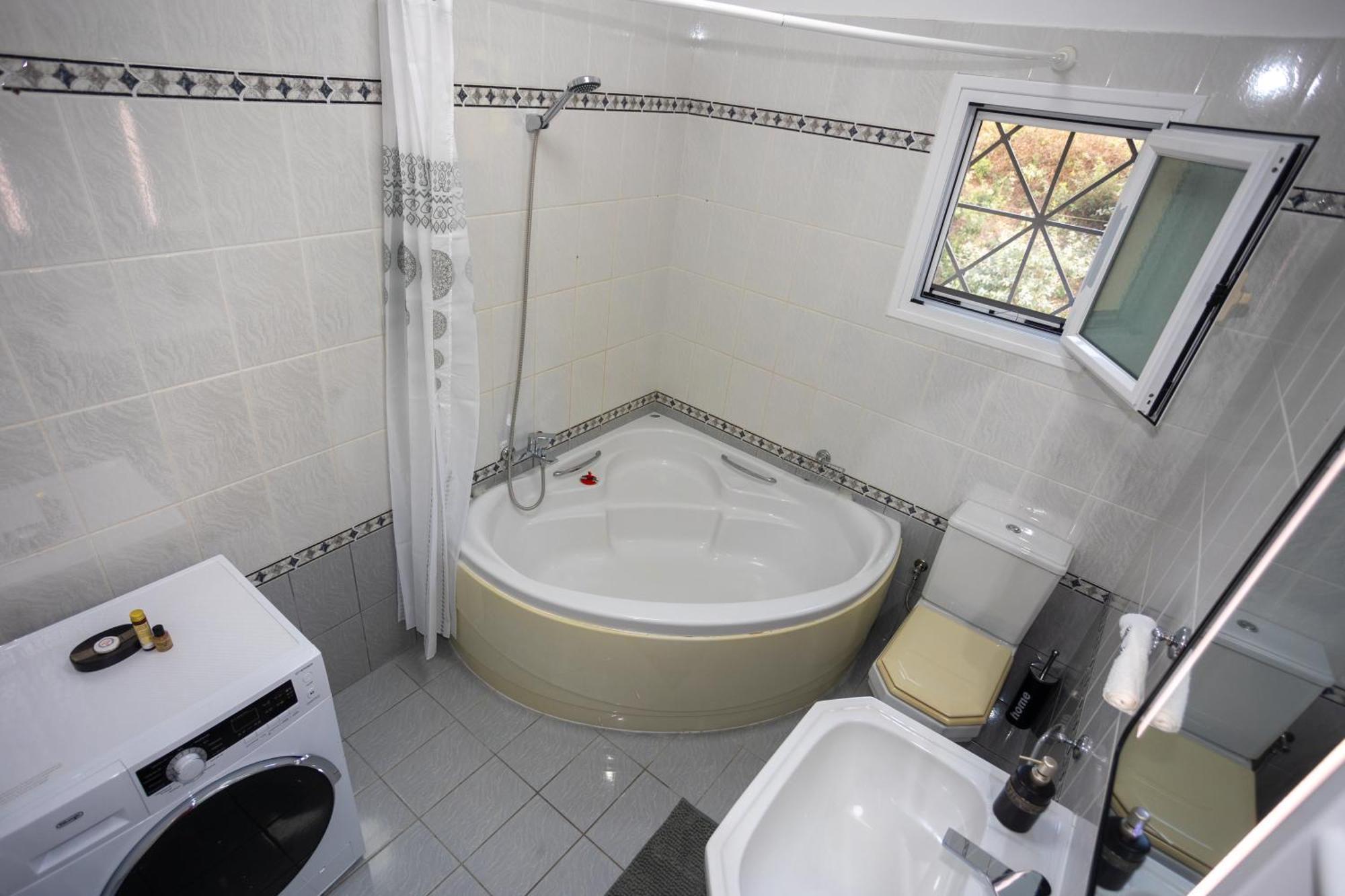 Spiros House Apartment
